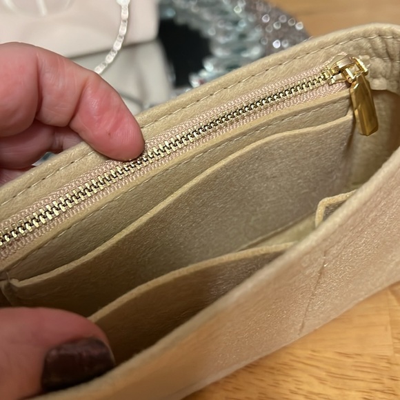 Dior Pouch w- Handles Attached & Organizer - Picture 6 of 8